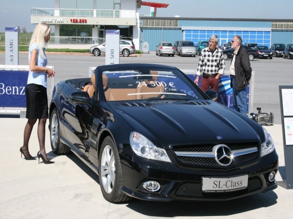 "ОЧАРОВАНИЕ БЕЗ КРАЙ" - ексклузивното роудшоу Mercedes-Benz Star Experience